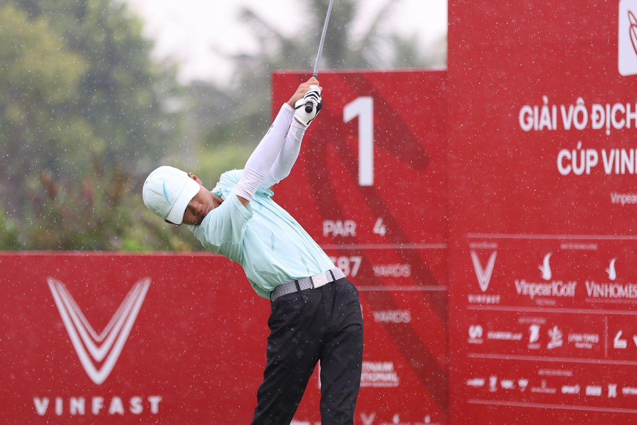 Đoàn Uy, Gia Hân vươn lên dẫn đầu sau hai ngày thi đấu Giải Vô địch Golf Quốc gia ảnh 57