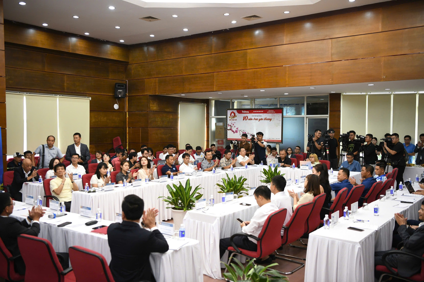 Siêu Cúp bóng đá Quốc gia - Cúp THACO năm 2023/2024: Sức bật cho mùa giải mới ảnh 13 Siêu Cúp bóng đá Quốc gia - Cúp THACO năm 2023/2024: Sức bật cho mùa giải mới ảnh 13