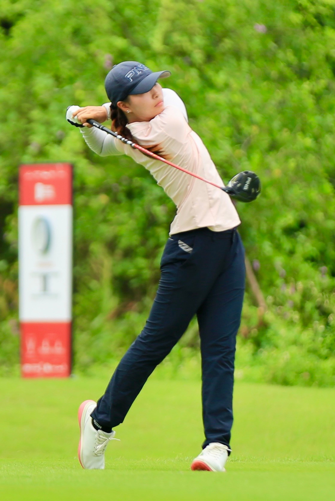 Golfer Nguyễn Đức Sơn dẫn đầu sau ngày thi đấu thứ nhất ảnh 89 Golfer Nguyễn Đức Sơn dẫn đầu sau ngày thi đấu thứ nhất ảnh 89