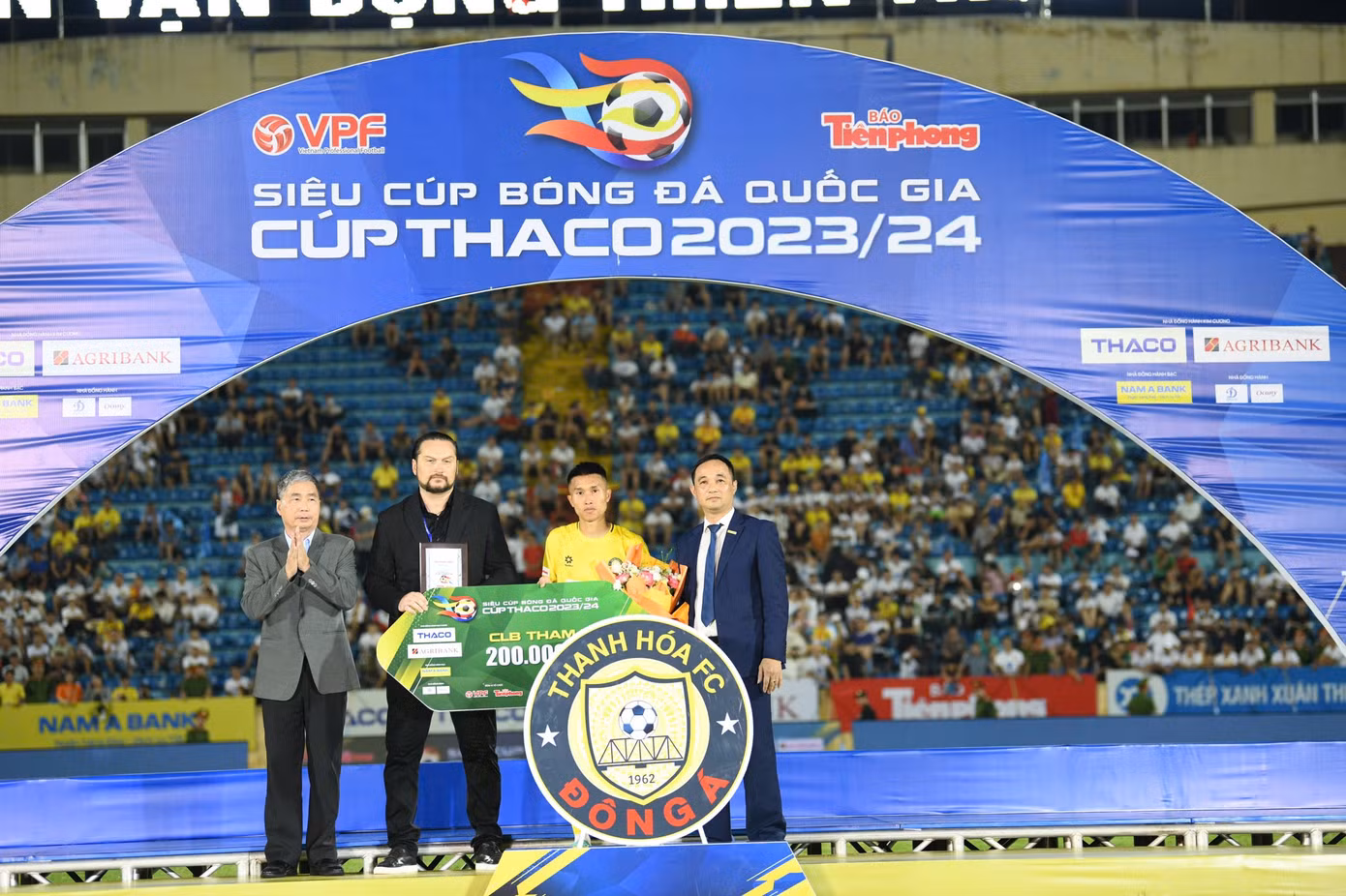 Thép Xanh Nam Định giành Siêu cúp bóng đá Quốc gia - Cúp THACO 2023/2024 ảnh 79 Thép Xanh Nam Định giành Siêu cúp bóng đá Quốc gia - Cúp THACO 2023/2024 ảnh 79