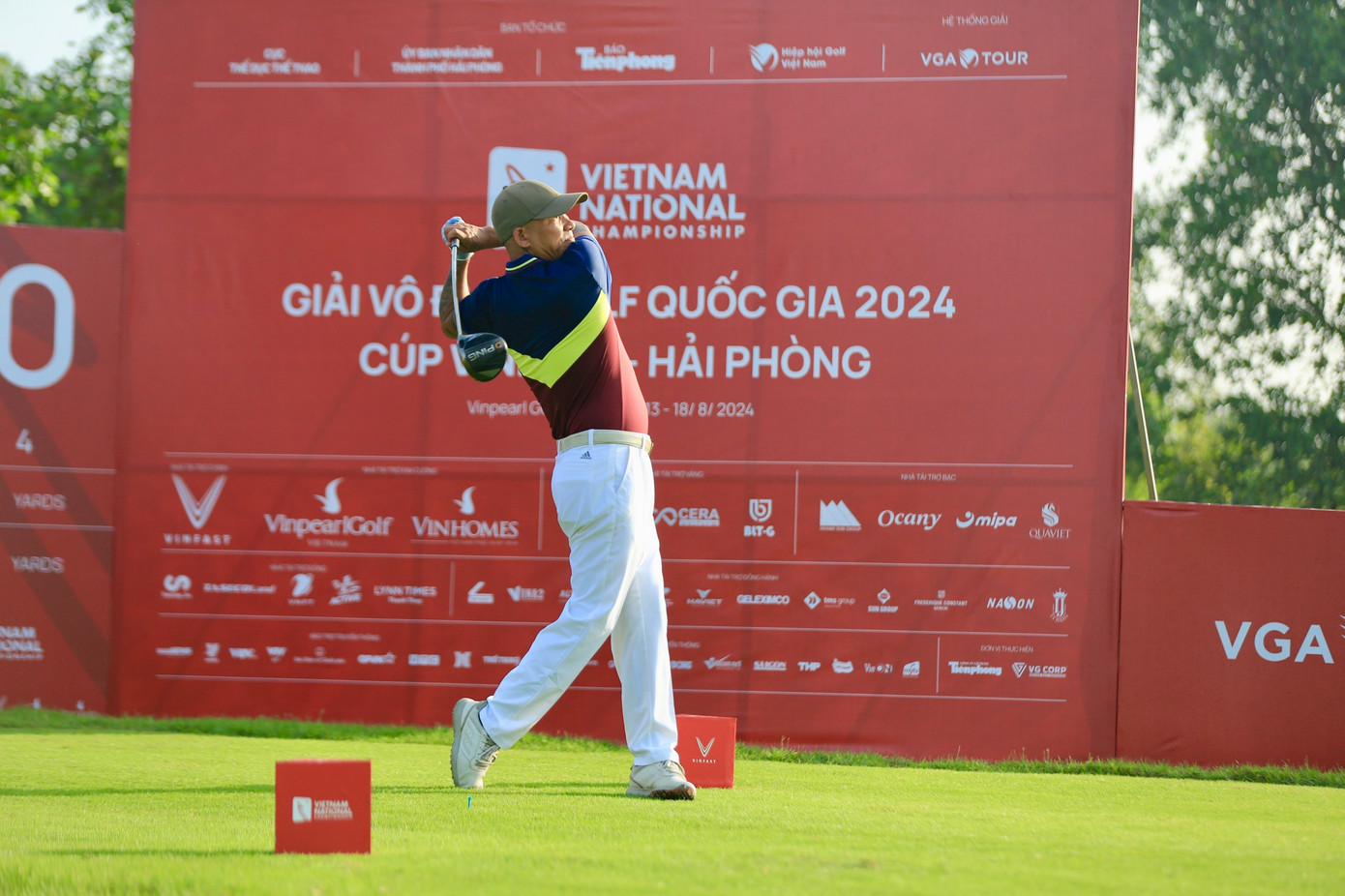 Golfer Nguyễn Đức Sơn dẫn đầu sau ngày thi đấu thứ nhất ảnh 32 Golfer Nguyễn Đức Sơn dẫn đầu sau ngày thi đấu thứ nhất ảnh 32