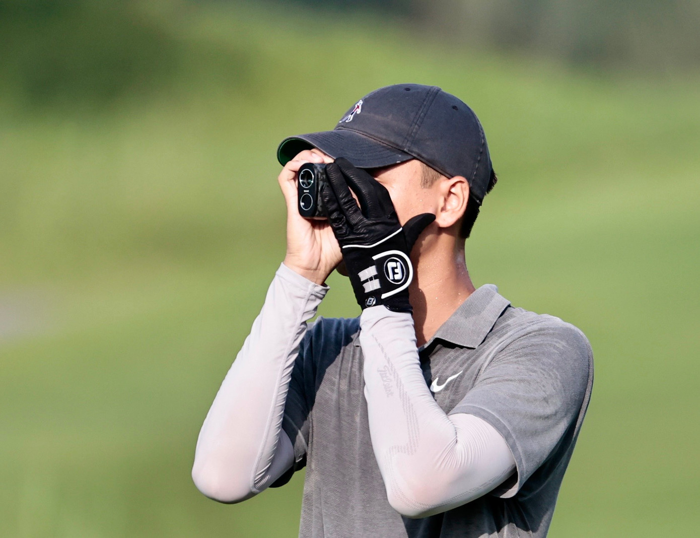 Golfer Nguyễn Đức Sơn dẫn đầu sau ngày thi đấu thứ nhất ảnh 46 Golfer Nguyễn Đức Sơn dẫn đầu sau ngày thi đấu thứ nhất ảnh 46