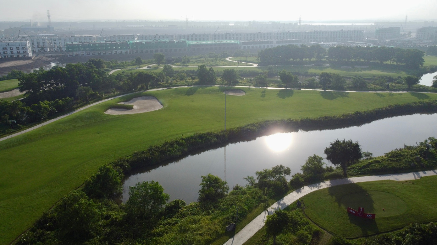 Golfer Nguyễn Đức Sơn dẫn đầu sau ngày thi đấu thứ nhất ảnh 18 Golfer Nguyễn Đức Sơn dẫn đầu sau ngày thi đấu thứ nhất ảnh 18