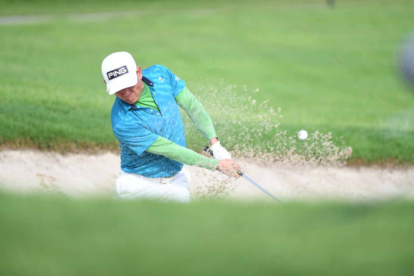 Trong số kỹ thuật đánh golf, đánh cát là kỹ thuật khó, luôn thách thức trình độ golfer. Tuy nhiên, golfer nào sở hữu cú đánh cát điêu luyện luôn nắm lợi thế trên sân và tạo ra sự chuyên nghiệp trong mắt đối thủ.