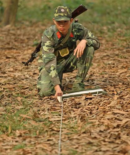 Xác định phạm vi dò gỡ mìn