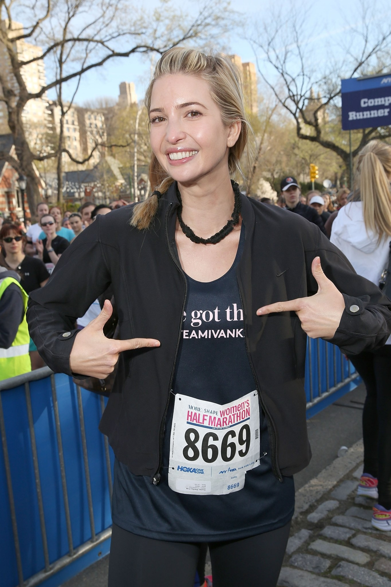 Cuối năm 2015, Ivanka mang thai con trai út Theodore James Kushner. Cô vẫn tích cực tham gia các hoạt động công khai vào thời gian này. Ảnh: Dimitrios Kambouris.