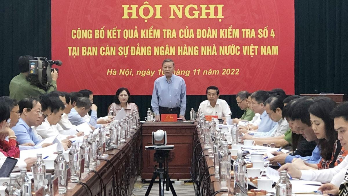 Bộ trưởng Bộ Công an Tô Lâm chủ trì hội nghị. Bộ trưởng Bộ Công an Tô Lâm chủ trì hội nghị.