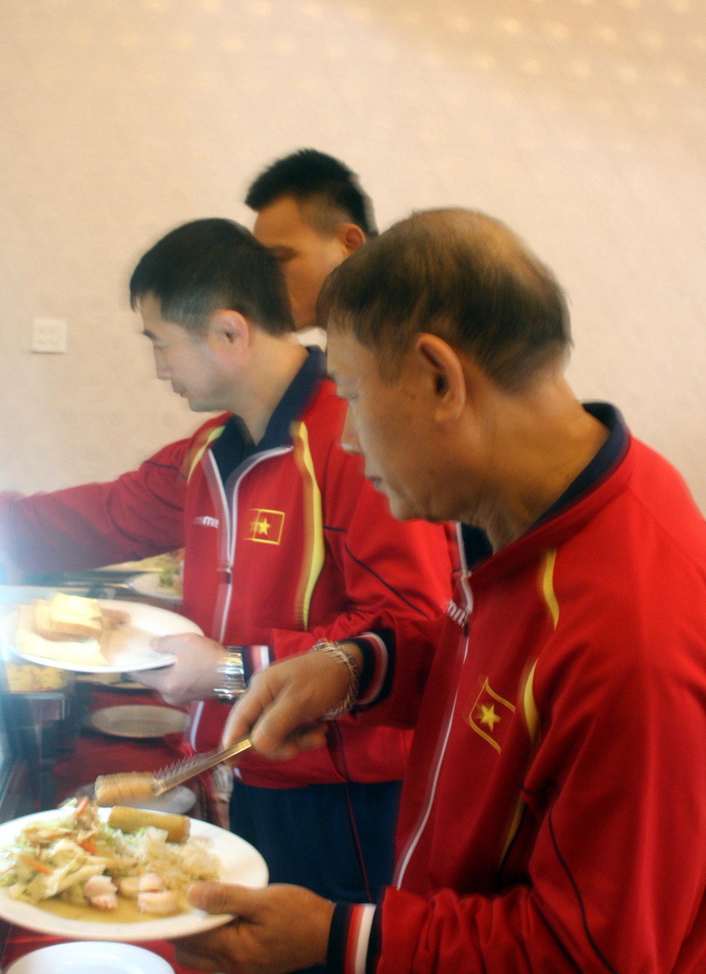 Các chuyên gia vật ăn sáng. Các chuyên gia vật ăn sáng