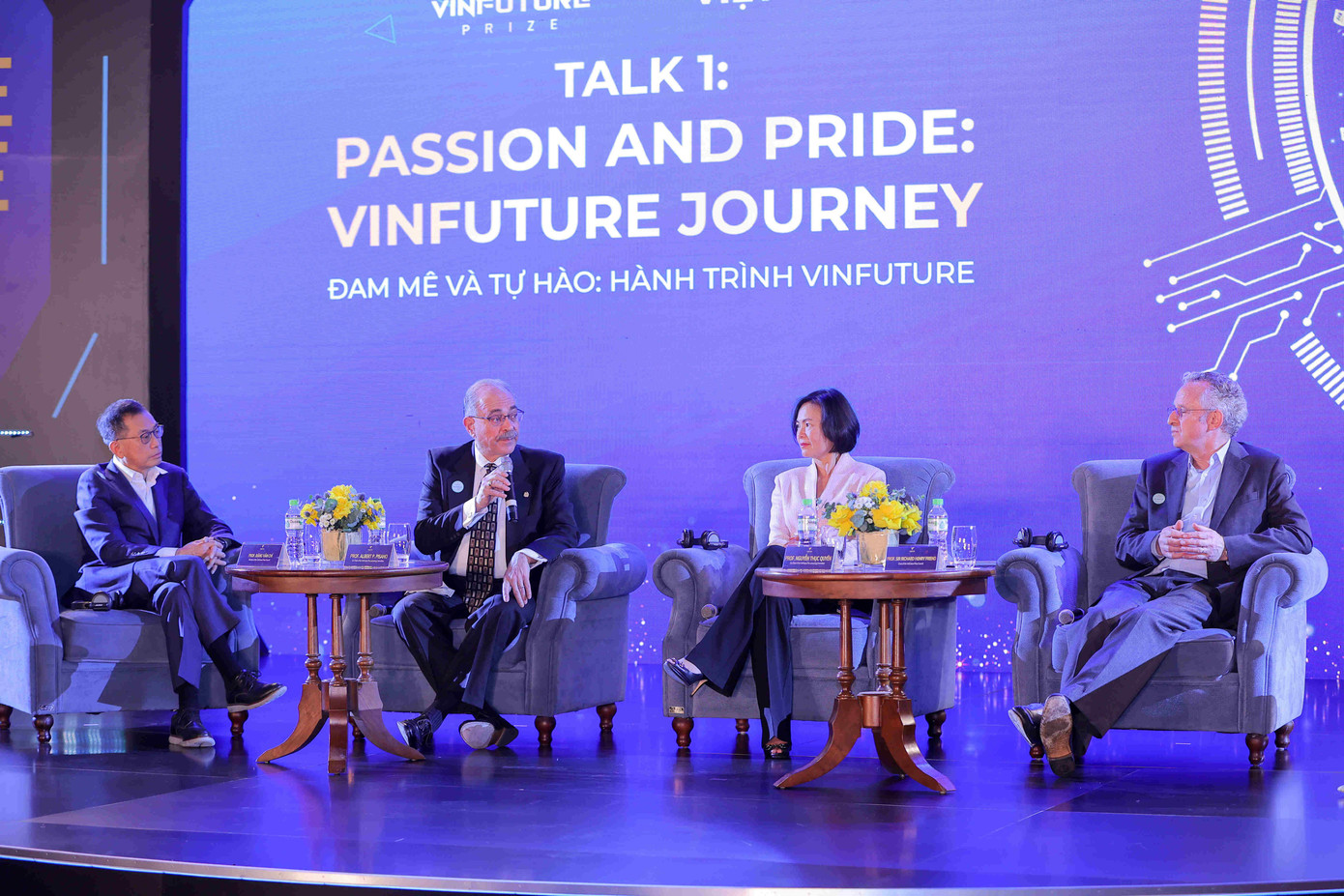 Giải thưởng VinFuture được đánh giá cao trong trong việc kết nối, đưa khoa học tới số đông Giải thưởng VinFuture được đánh giá cao trong trong việc kết nối, đưa khoa học tới số đông