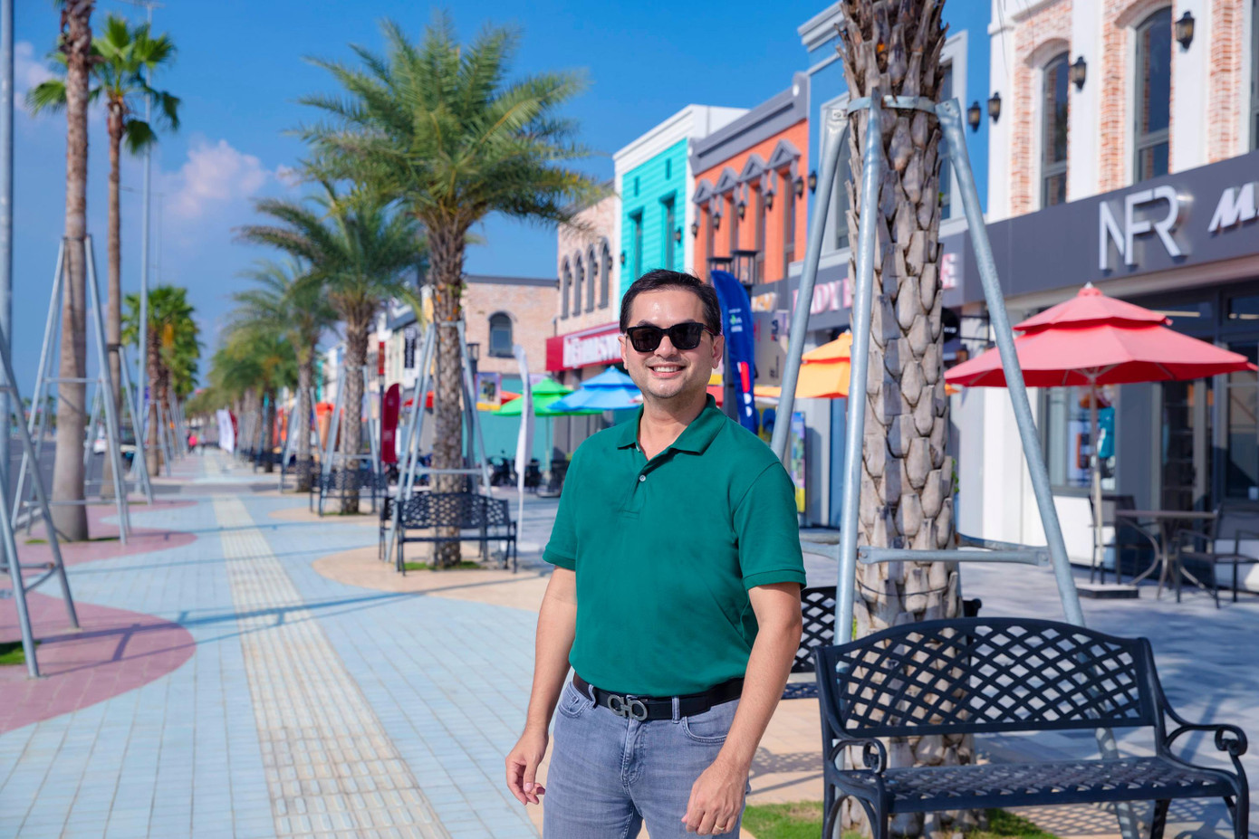 Đức Tiến trong chuyến tham quan dự án NovaWorld Ho Tram