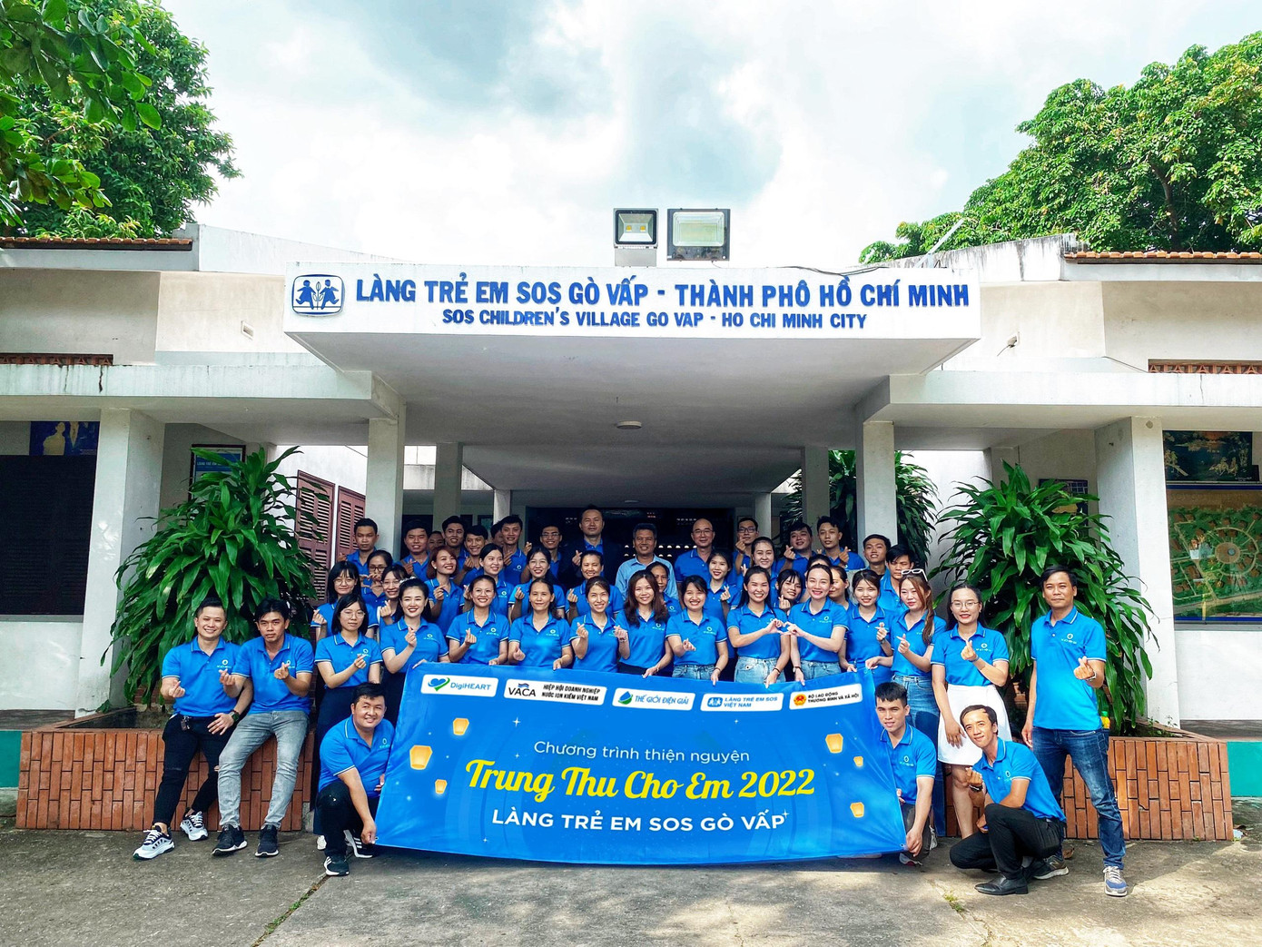 Đoàn thiện nguyện đông đảo của Quỹ DigiHeart