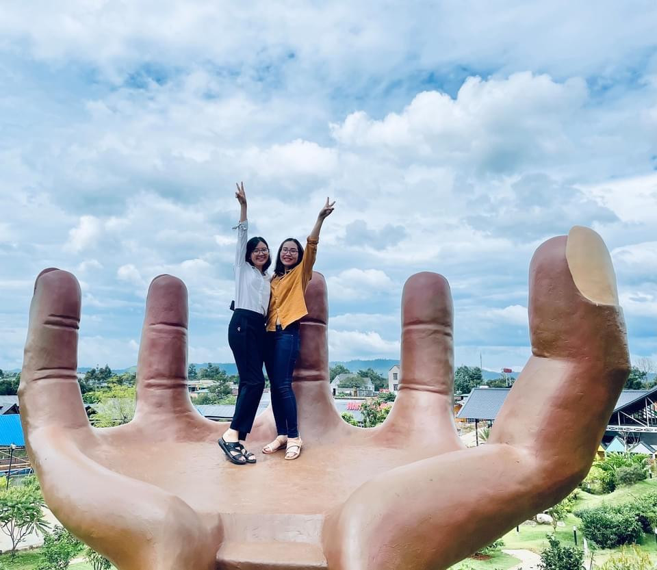 Nhiều chỗ check in “sống ảo” trong Resort Hàng Dương khiến giới trẻ “mê mẩn”.