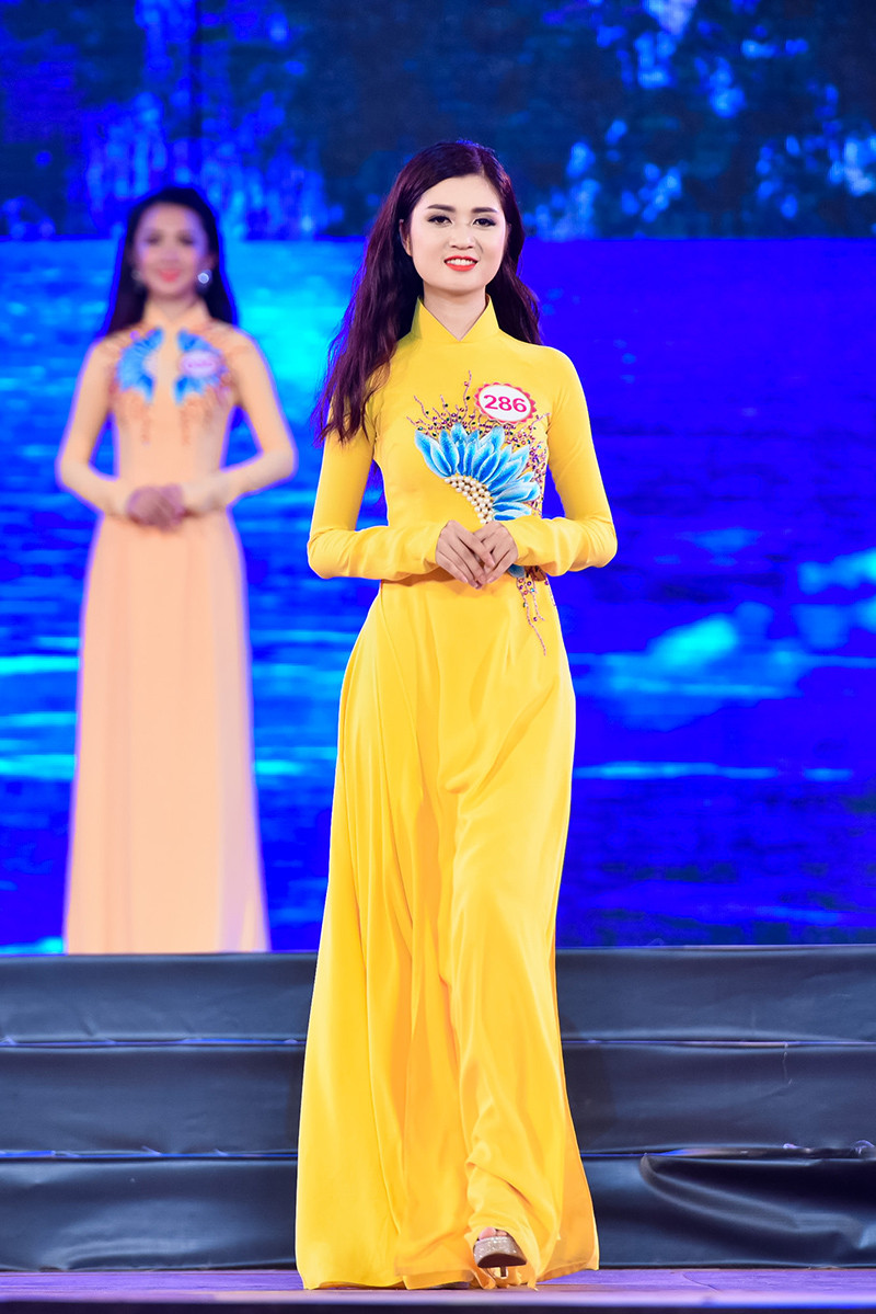 Những nhan sắc lộng lẫy tại chung khảo miền Bắc HHVN 2016 ảnh 14