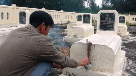 Cụ ông 88 tuổi làm giỗ chung 64 liệt sỹ Gạc Ma ảnh 5