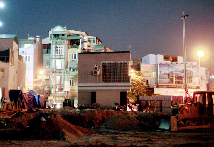 Ngôi nhà 4 mặt tiền xuất hiện sau khi 5 cơ quan và 450 hộ dân đã di dời.