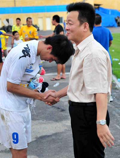 Ông Hiển nói luôn coi Công Vinh như con, như cháu