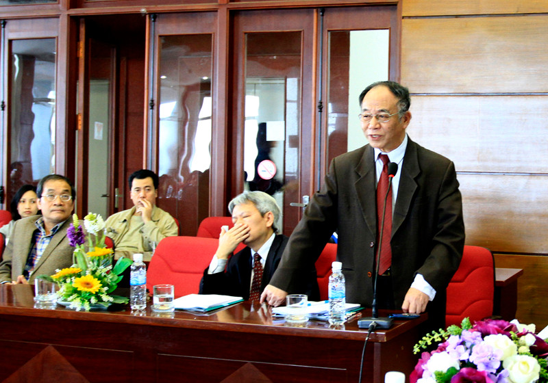 Ông Hoàng Chí Bảo, Ủy viên Hội đồng lý luận Trung ương phát biểu quan điểm. Ảnh: Xuân Tùng