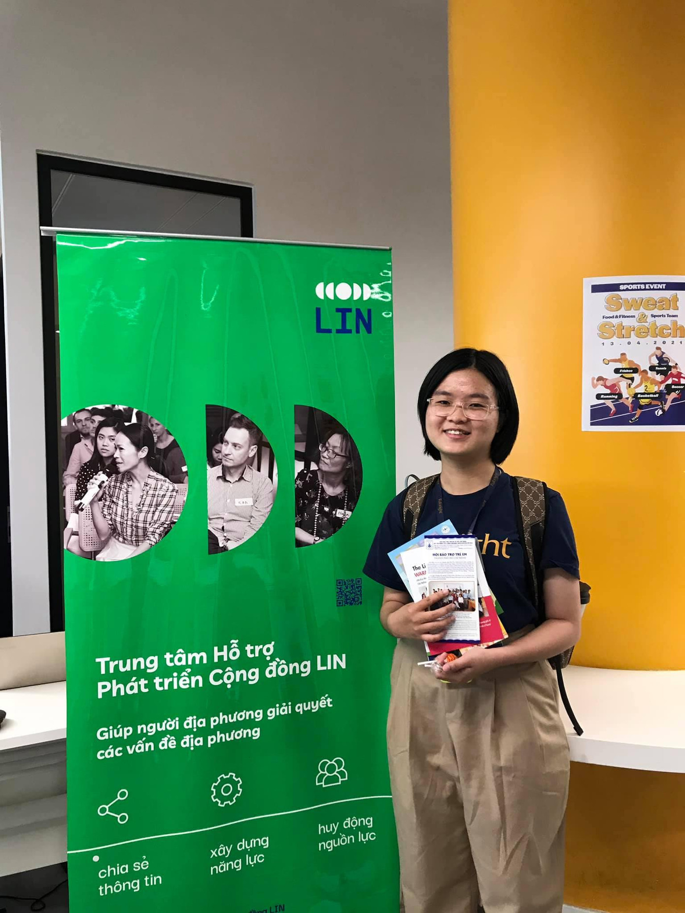 Thảo tích cực tham gia các dự án xã hội để có đủ kiến thức và kinh nghiệm thực hiện dự án của riêng mình.