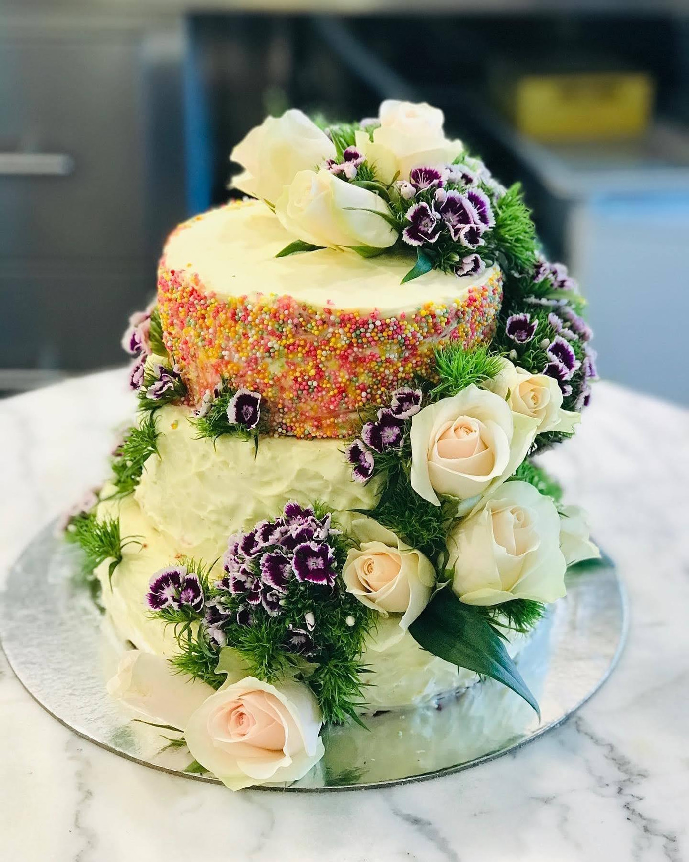 Chiếc bánh đầu tiên Bích Liên làm khi đến Melbourne, Úc.