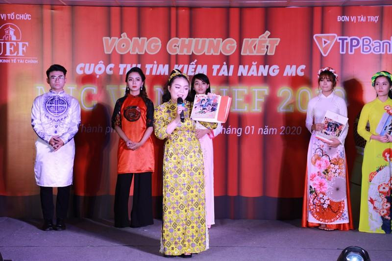 Minh Thư tích cực tham gia các cuộc thi để nâng cao kiến thức ngay từ năm thứ nhất đại học. Minh Thư tích cực tham gia các cuộc thi để nâng cao kiến thức ngay từ năm thứ nhất đại học.