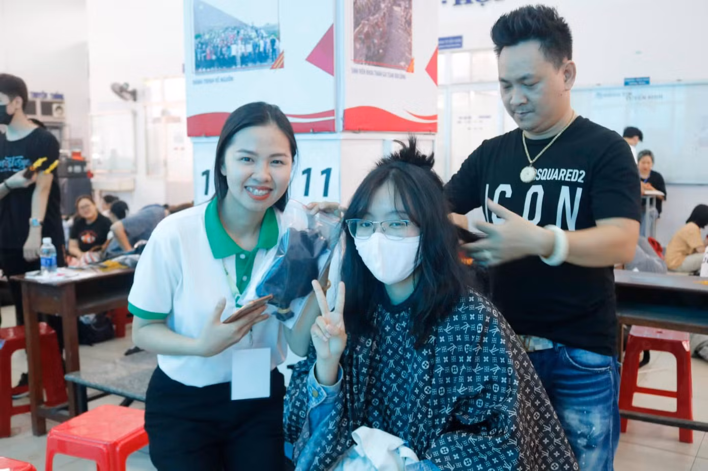 Hoạt động góp phần mang niềm vui đến bệnh nhân ung thư. Hoạt động góp phần mang niềm vui đến bệnh nhân ung thư.