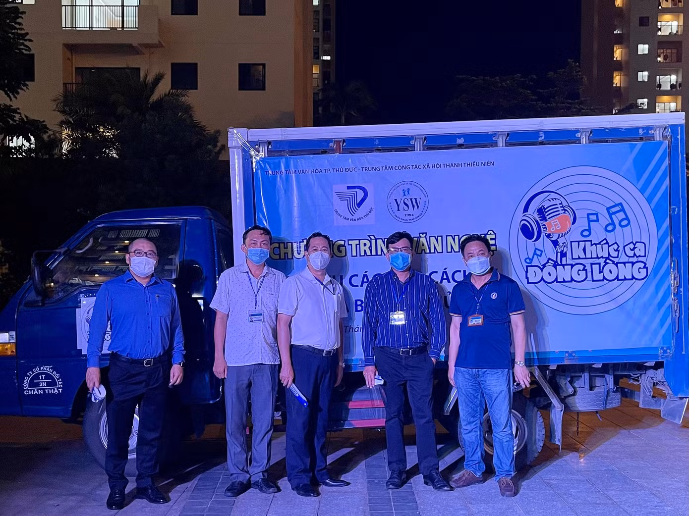 Chương trình "Khúc hát đồng lòng" Trung tâm CTXH triển khai nhằm động viên tinh thần cho y, bác sĩ tuyến đầu chống dịch và bệnh nhân đang điều trị COVID-19 trên địa bàn TP.Thủ Đức.