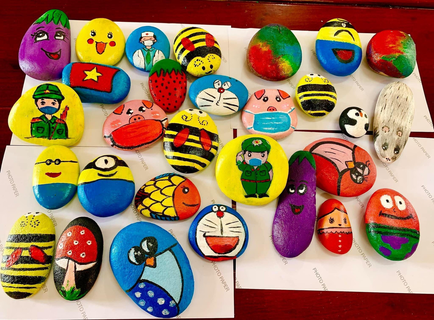 "Sản phầm xanh" rất đa dạng theo đơn đặt hàng của khách hàng nhằm gây quỹ phòng, chống COVID-19.