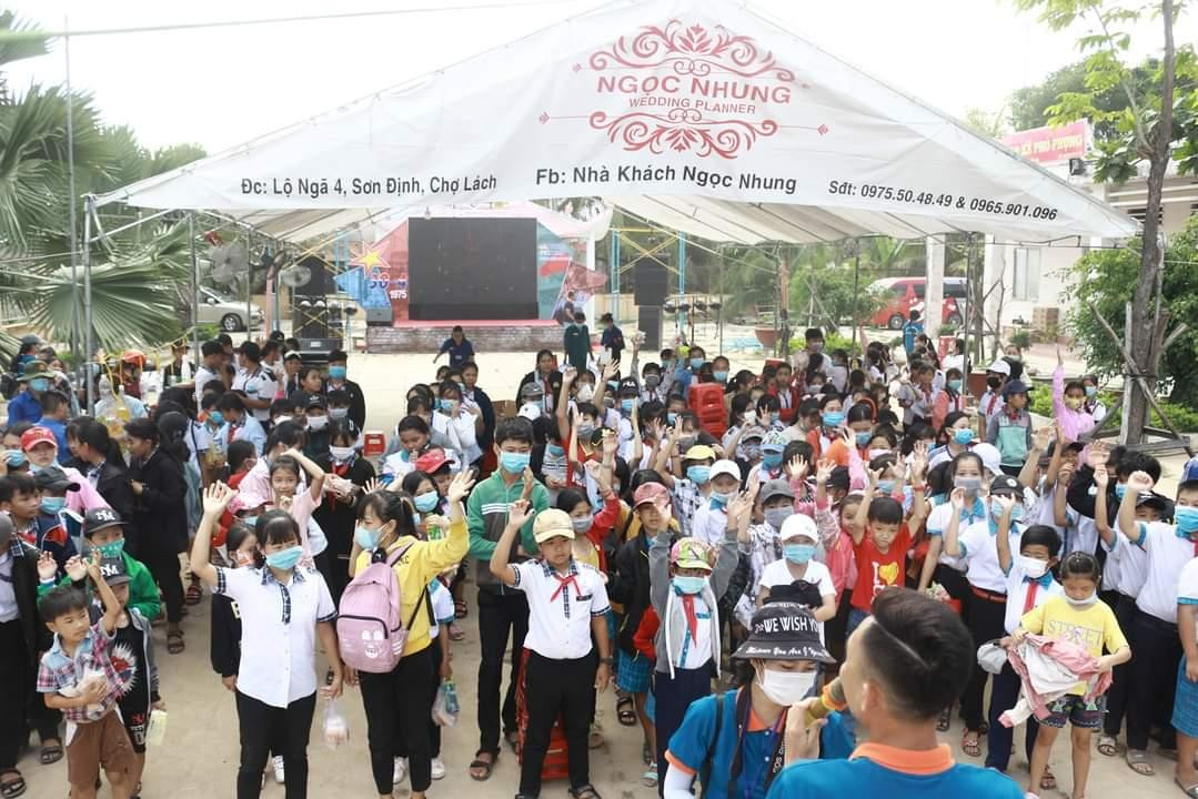 Các bạn nhỏ tại Bến Tre có ngày trài nghiệm thú vị với nhiều hoạt động vui chơi. Các bạn nhỏ tại Bến Tre có ngày trài nghiệm thú vị với nhiều hoạt động vui chơi.