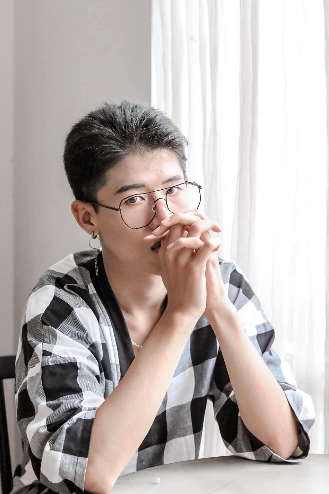 Gu ăn mặc thời thượng của Hứa Vương Kỳ được nhiều Gen Z lăng xê.