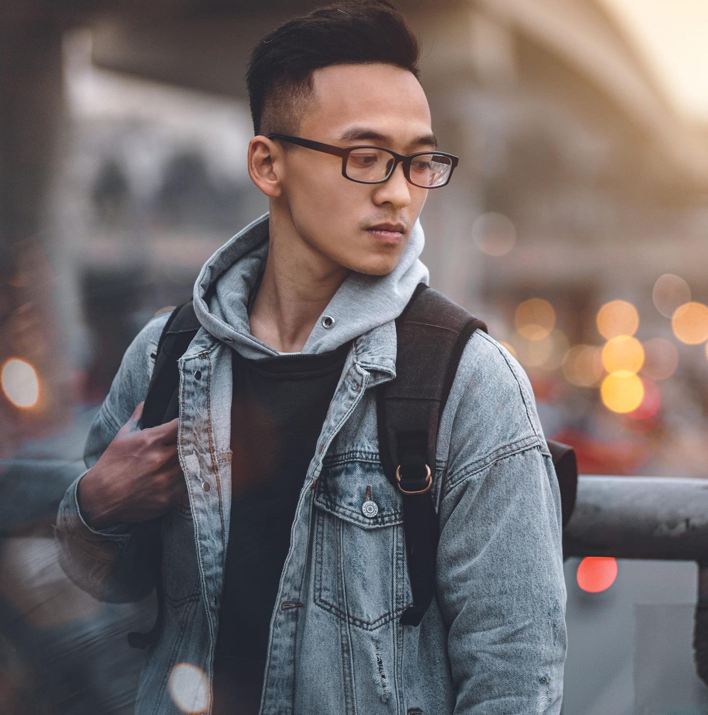 Minh chọn những mảnh đời mưu sinh hiện hữu xung quanh cuộc sống để "lột tả".