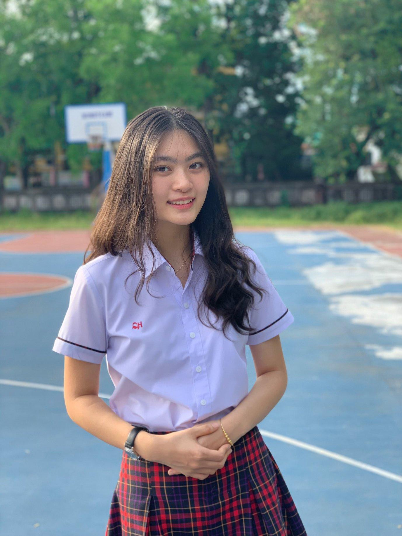 Khi nộp hồ sơ học bổng, Thảo Nguyên không kỳ vọng quá nhiều.