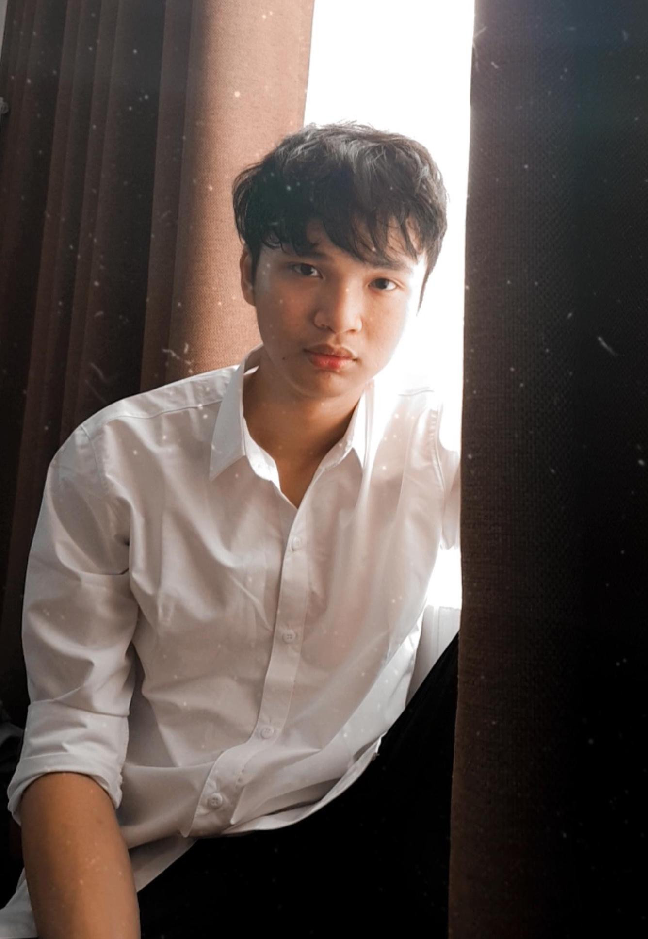 Tuy đang trong quá trình chữa trị bệnh đầy khó khăn nhưng Văn Phong luôn giữ tinh thần lạc quan.