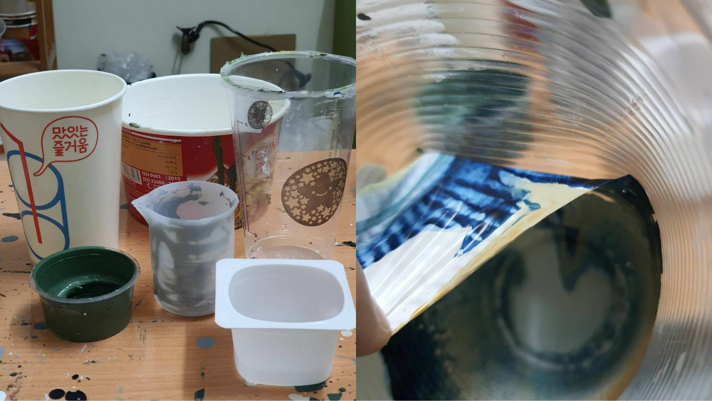 Màu acrylic có đặc tính không bám vào bề mặt nhựa nên dễ dàng được xử lý sau khi vẽ xong. Màu acrylic có đặc tính không bám vào bề mặt nhựa nên dễ dàng được xử lý sau khi vẽ xong.