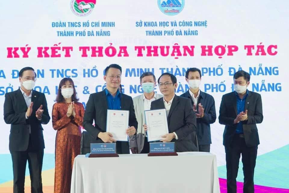 Lễ ký kết Thỏa thuận hợp tác giữa Thành Đoàn và Sở Khoa học và Công nghệ TP. Đà Nẵng (Ảnh: Thành Đoàn Đà Nẵng). Lễ ký kết Thỏa thuận hợp tác giữa Thành Đoàn và Sở Khoa học và Công nghệ TP. Đà Nẵng (Ảnh: Thành Đoàn Đà Nẵng).