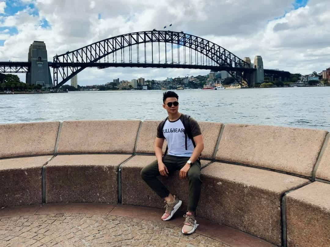 Bữu Hòa trong một chuyến đi Úc trước khi dịch bệnh COVID-19 bùng phát trên thế giới. (Ảnh: NVCC)