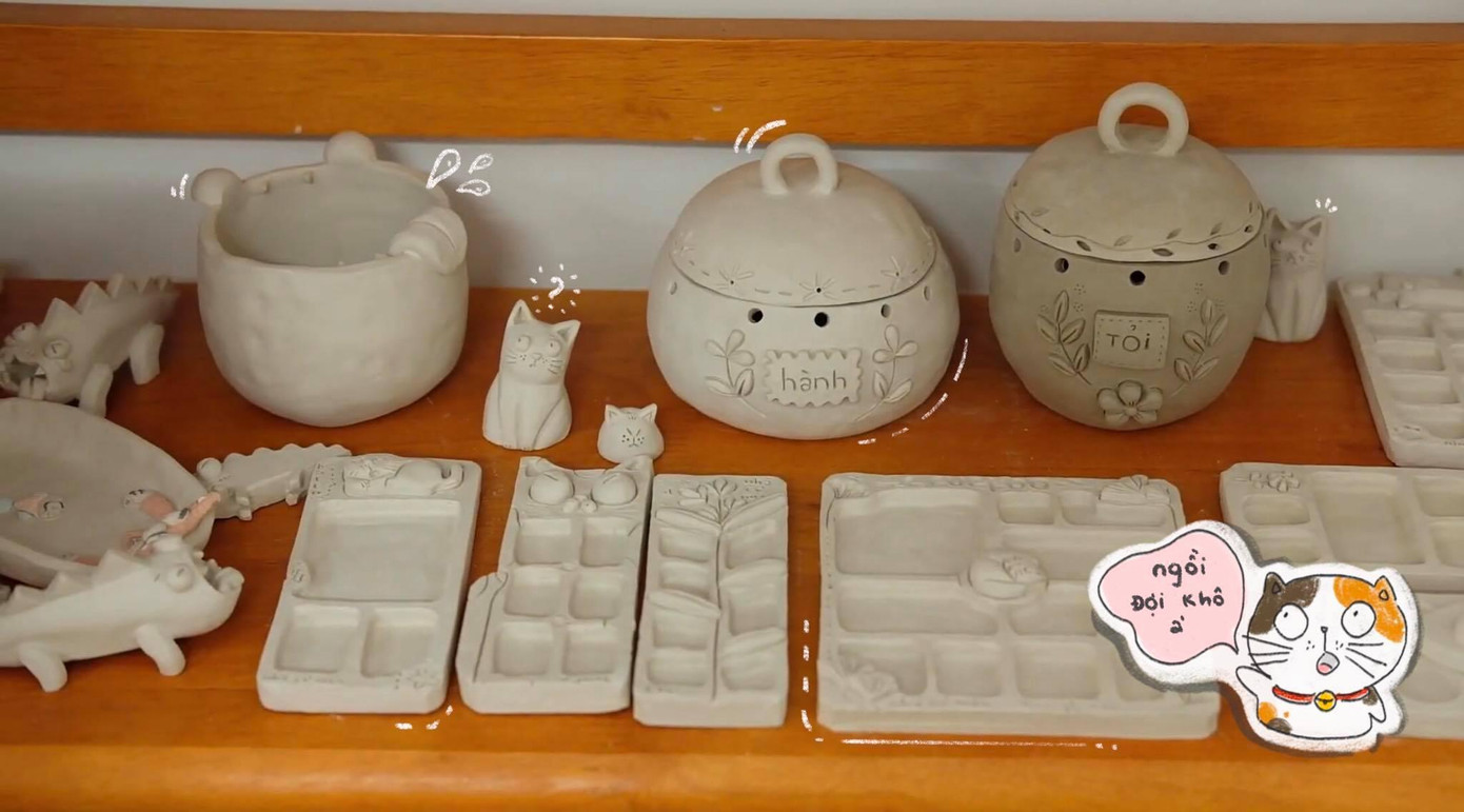 Nhiều mẫu gốm được hai bạn sáng tạo ra. Nhiều mẫu gốm được hai bạn sáng tạo ra.