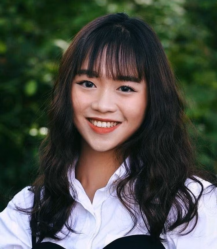Hồng Nghi luôn tích cực tham gia các dự án thiện nguyện.