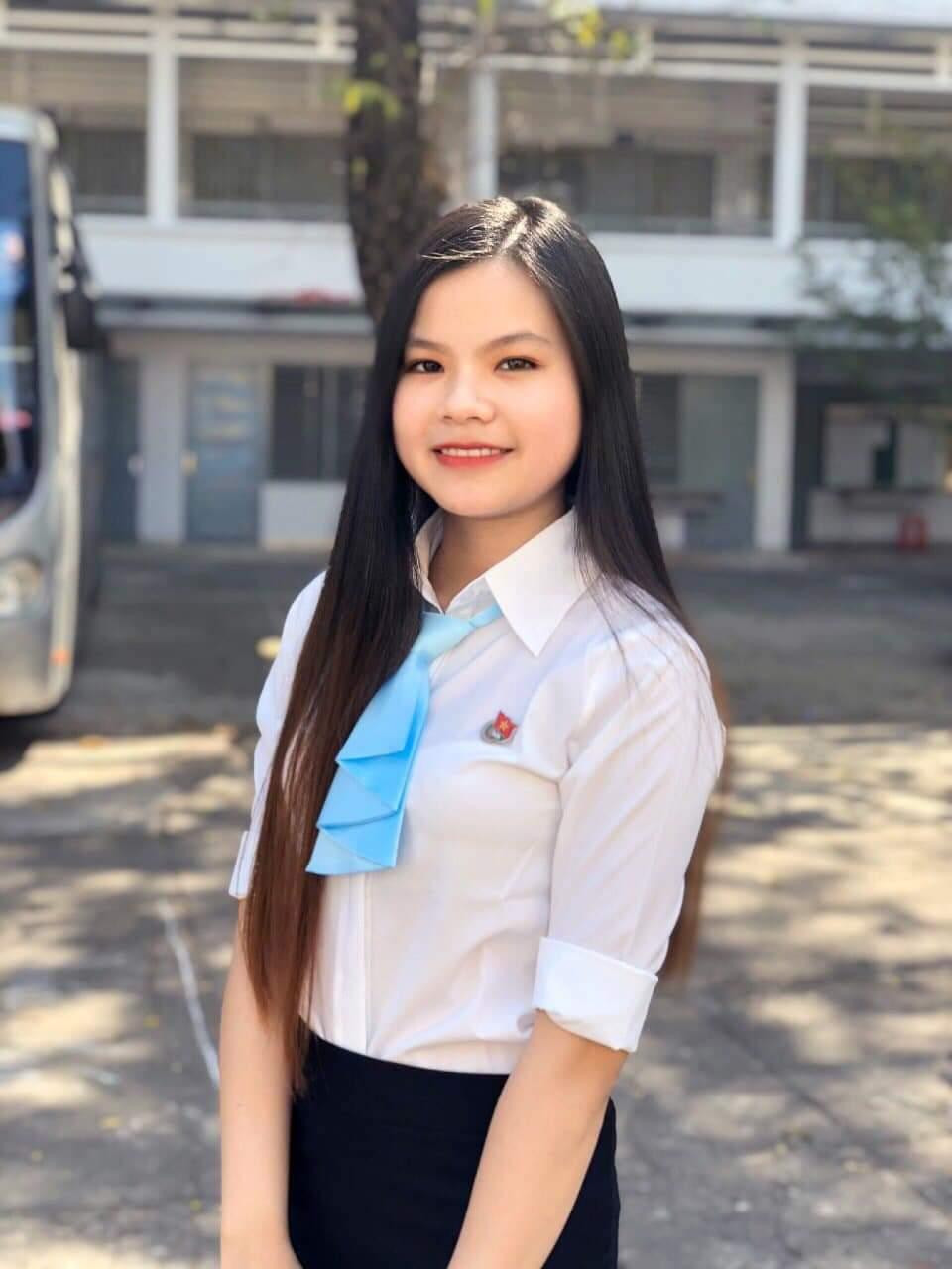 Nguyễn Thị Kim Oanh. Nguyễn Thị Kim Oanh.