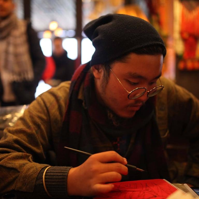 Khoa vẫn luôn nỗ lực cho những đam mê của mình. Khoa vẫn luôn nỗ lực cho những đam mê của mình.