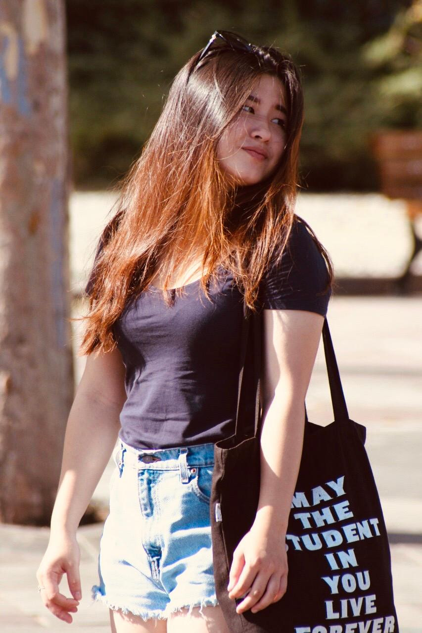 Halsey trước khi biết đến lối sống "eat clean". (Ảnh: NVCC)