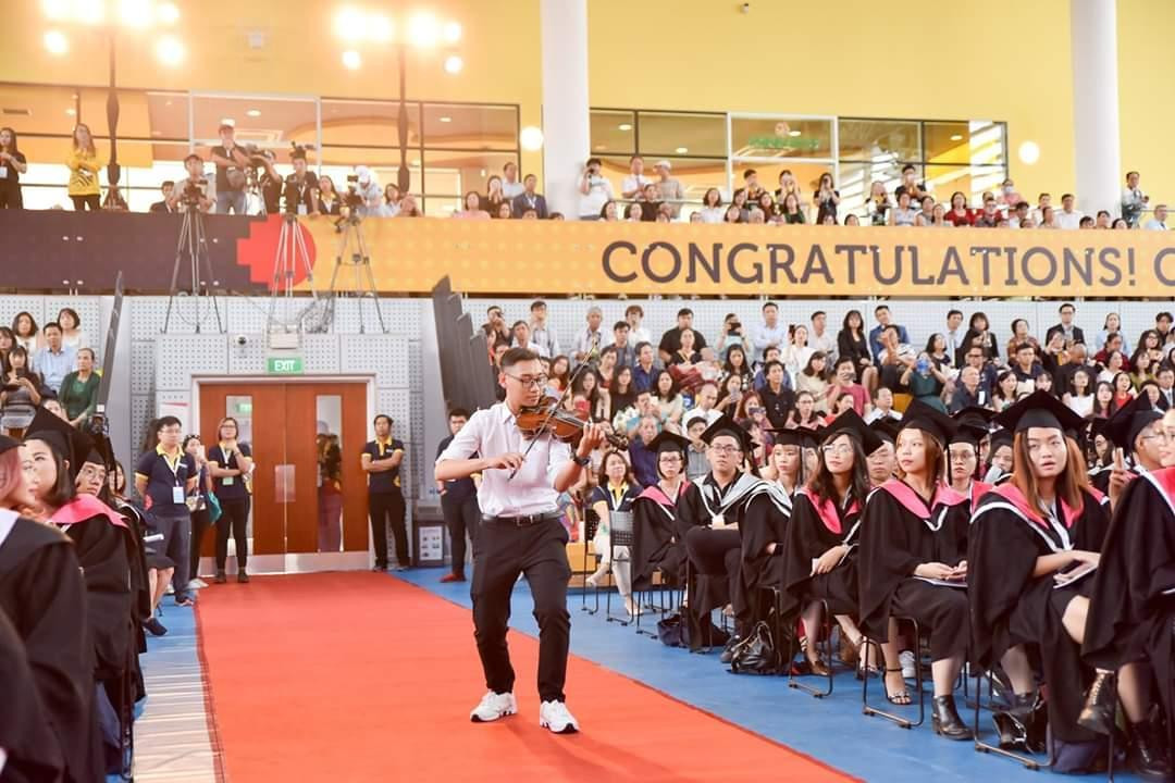 An rất hạnh phúc khi mỗi lần biểu diễn trên sân khấu. (Ảnh: NVCC)