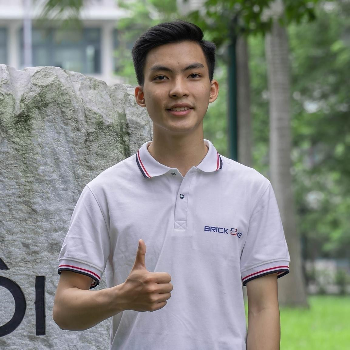 Dương Thế Long đang đảm nhận vai trò Giám đốc Kỹ thuật và là người đồng sáng lập của BrickOne. Dương Thế Long đang đảm nhận vai trò Giám đốc Kỹ thuật và là người đồng sáng lập của BrickOne.