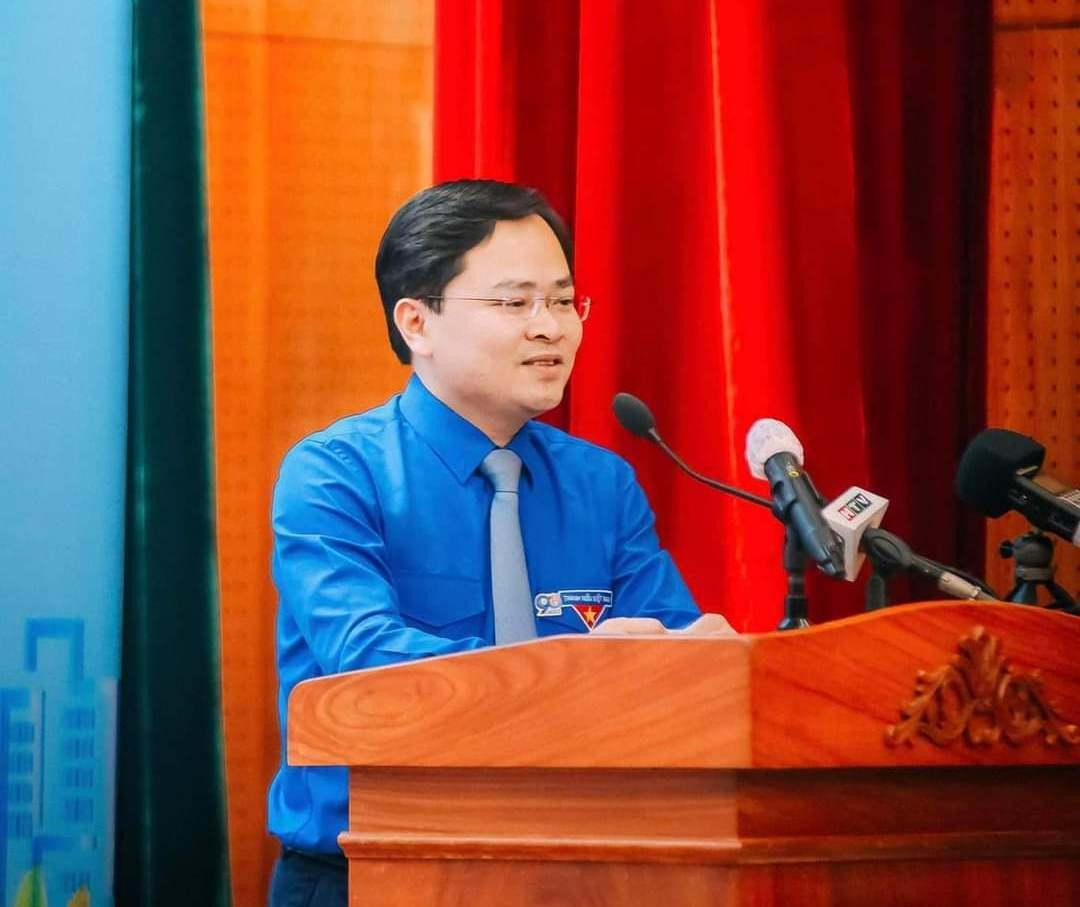 Anh Nguyễn Anh Tuấn, Ủy viên T.Ư Đảng, Bí thư thứ nhất T.Ư Đoàn phát biểu tại chương trình. Anh Nguyễn Anh Tuấn, Ủy viên T.Ư Đảng, Bí thư thứ nhất T.Ư Đoàn phát biểu tại chương trình.