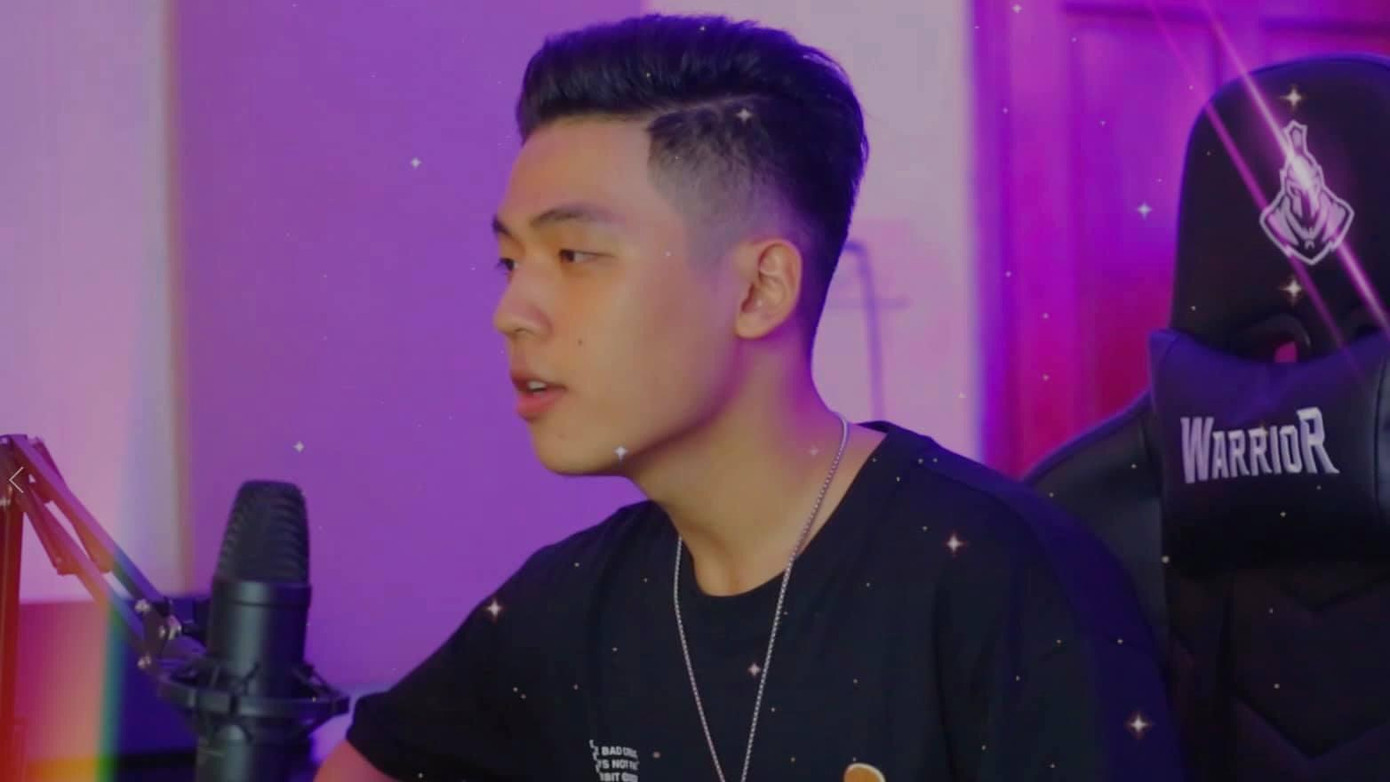 Với vẻ mặt điển trai, Mai Chí Công lấy được thiện cảm từ nhiều người.