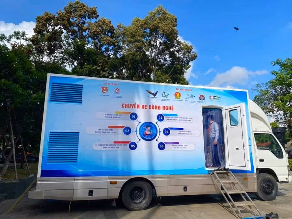 "Chuyến xe công nghệ" sẽ mang tri thức khoa học công nghệ đến với học sinh và người dân trên các huyện ngoại thành Thành phố.