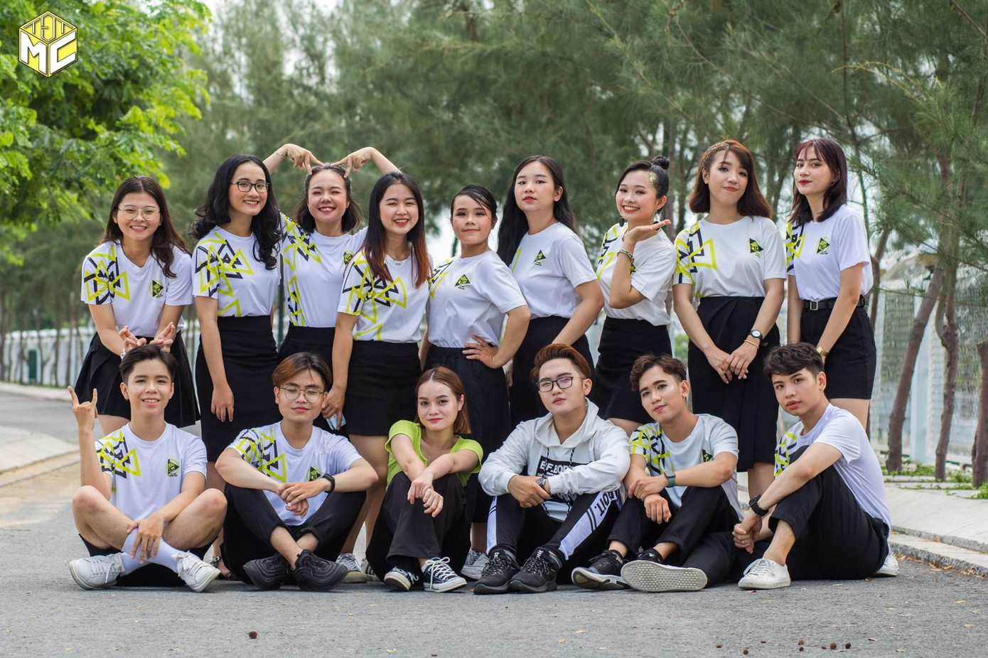 Một số thành viên câu lạc bộ TDTMC.