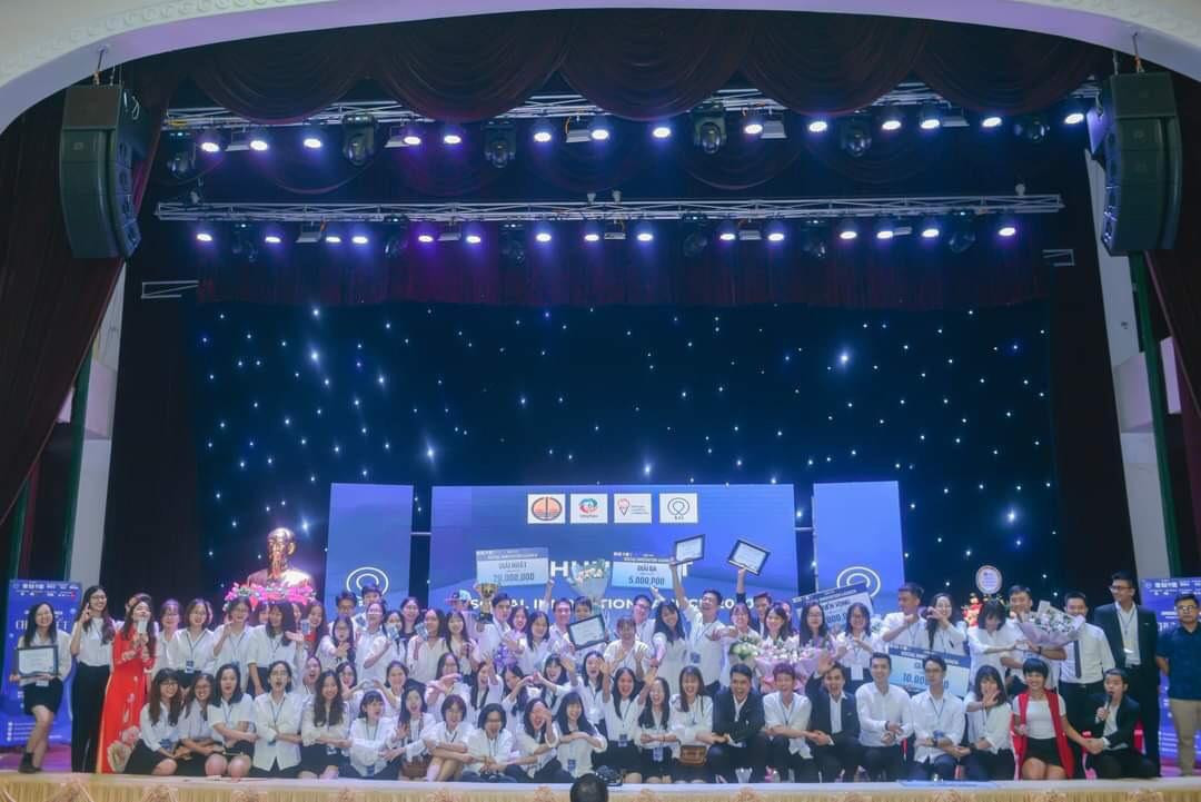 Cuộc thi "Social Innovation Launch 2020” thu hút rất đông các bạn trẻ tham gia.