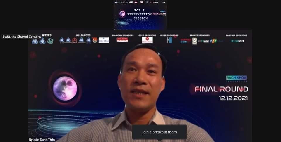 Ban Giám khảo nhận xét các dự án tham dự cuộc thi 'Bách khoa Innovation 2021'.