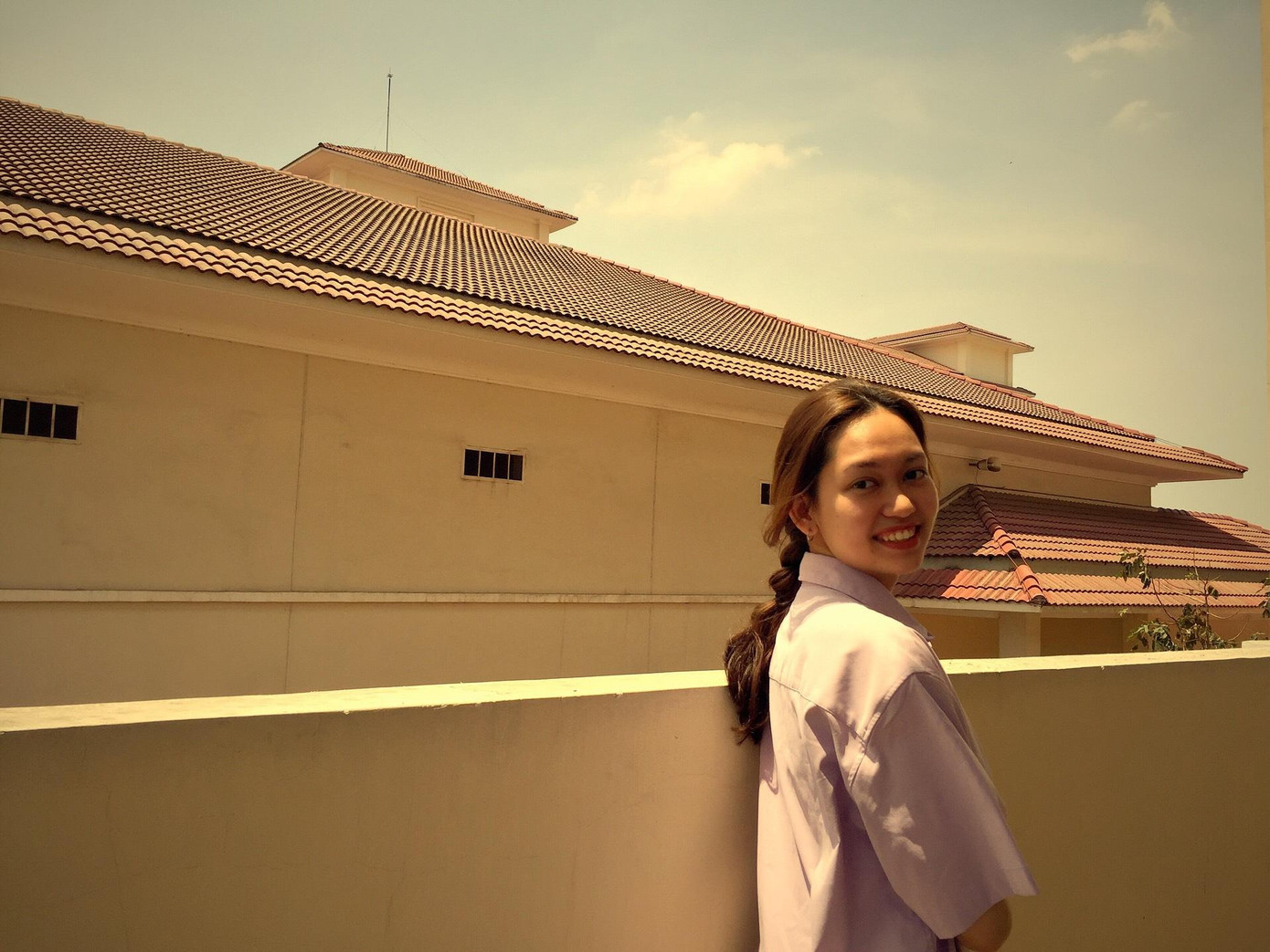 Nguyễn Lê Diệu Thư là sinh viên năm thứ tư, khoa Ngữ văn Pháp, trường ĐH KHXH&NV (ĐHQG TP. HCM). Nguyễn Lê Diệu Thư là sinh viên năm thứ tư, khoa Ngữ văn Pháp, trường ĐH KHXH&NV (ĐHQG TP. HCM).