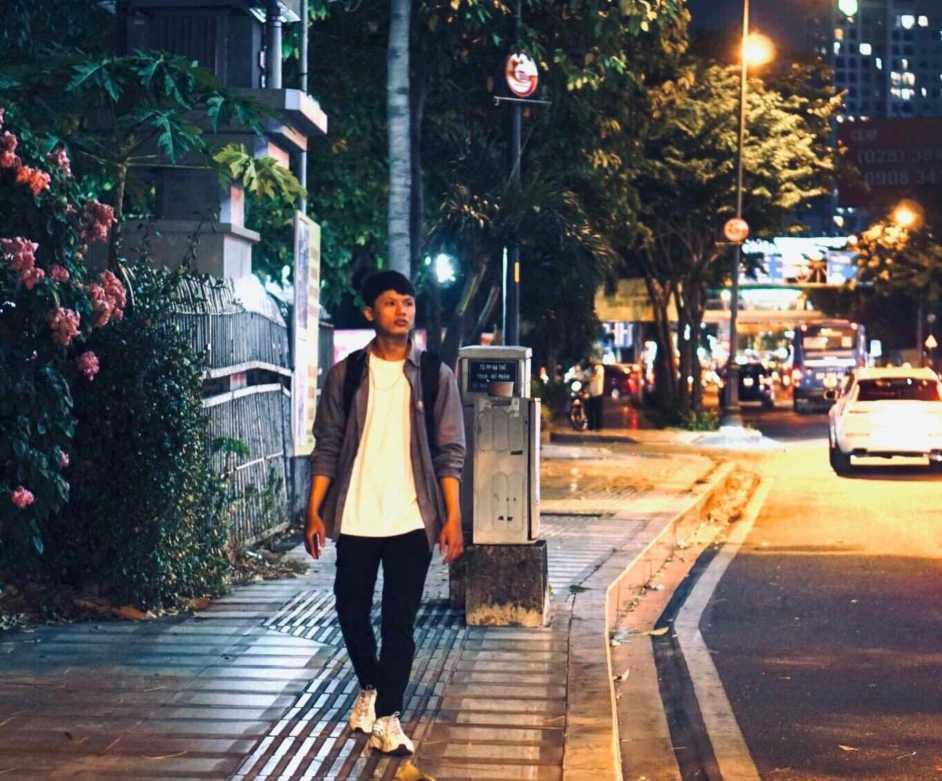 Minh Thiện bắt đầu làm công việc giao hàng từ khi còn là sinh viên năm thứ nhất. Minh Thiện bắt đầu làm công việc giao hàng từ khi còn là sinh viên năm thứ nhất.